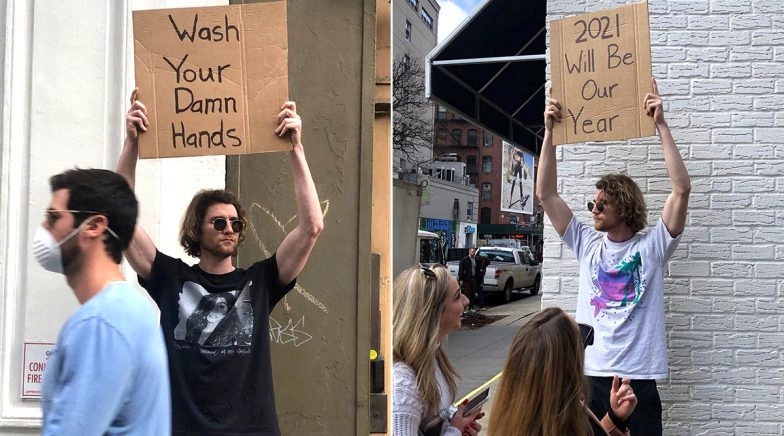 ‘Dude With Sign’ Is Giving Free Advice on COVID-19!