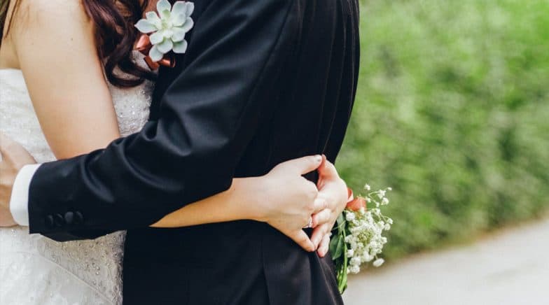 How to Host Virtual Wedding Amid Coronavirus Crisis? Follow These Ideas and Say ‘I Do’ Online