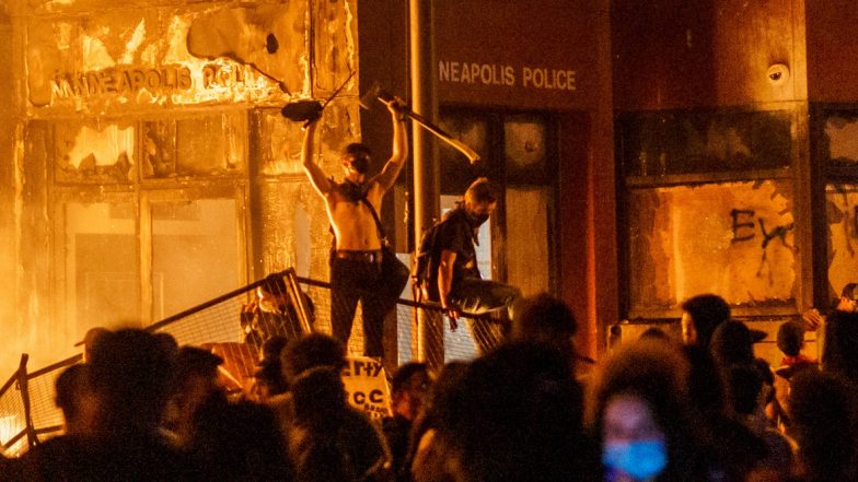 Minneapolis Police Station Torched by Angry Demonstrators Amid George Floyd Protest