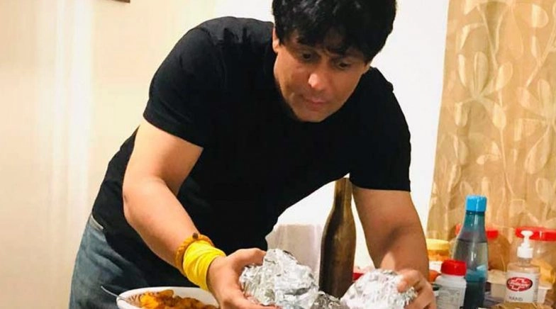 Ranjha Vikram Singh Distributes Food for the Needy on His Birthday Amid COVID-19 Lockdown