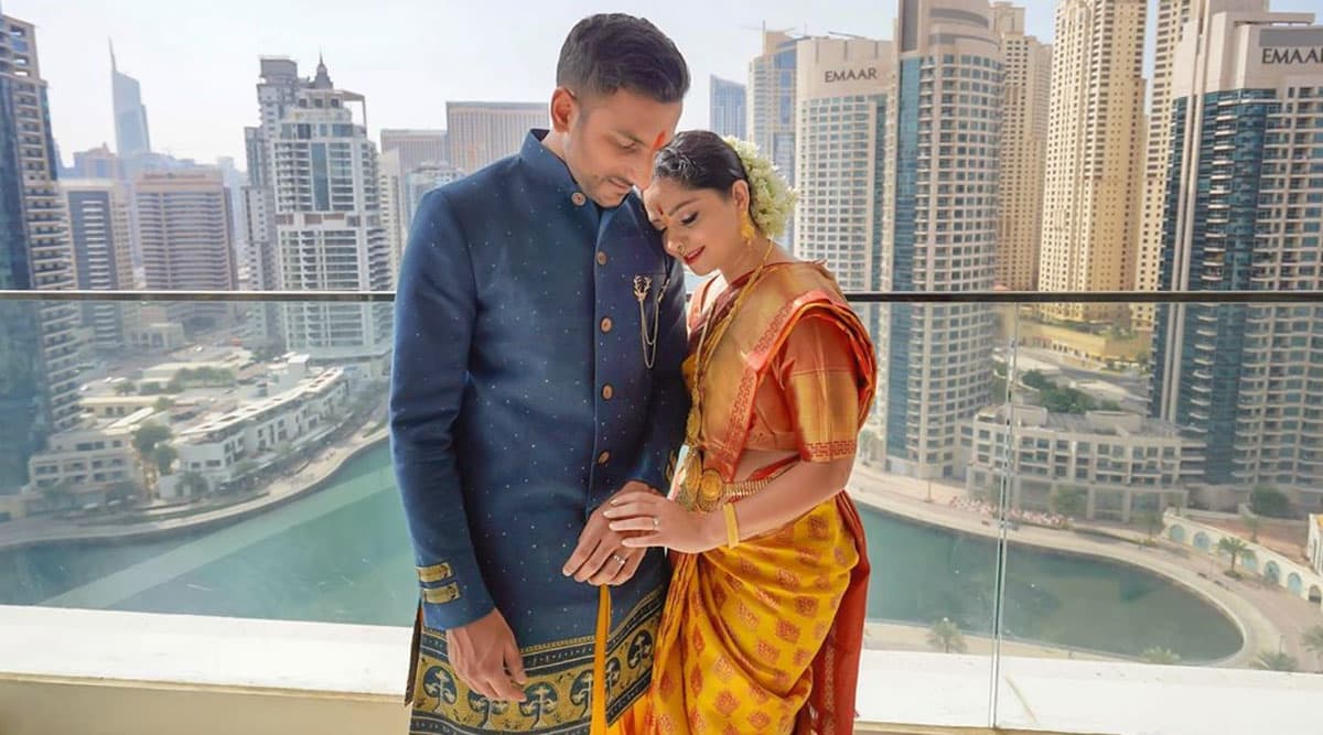 Sonalee Kulkarni is Engaged to Kunal Benodekar Marathi 