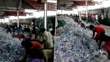 Passengers of Shramik Special Train 'Loot' Water Bottles at Pandit Deen Dayal Upadhyaya Railway Station, Netizens Raise Questions on Government Facilities; Watch Video