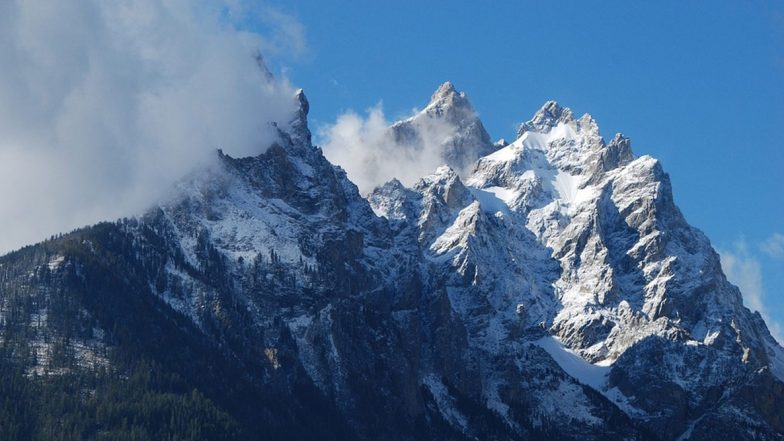 Mount Everest Day 2020: Stunning Pics of World's Highest Mountain That ...