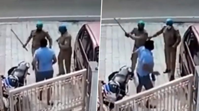 UP Policemen Thrash Man in Agra for Not Wearing Helmet And Face Mask, Suspended; Watch Video