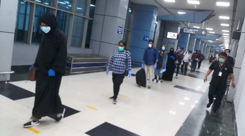 Air India's First Repatriation Flight With 177 Onboard Lands in Kochi From Abu Dhabi