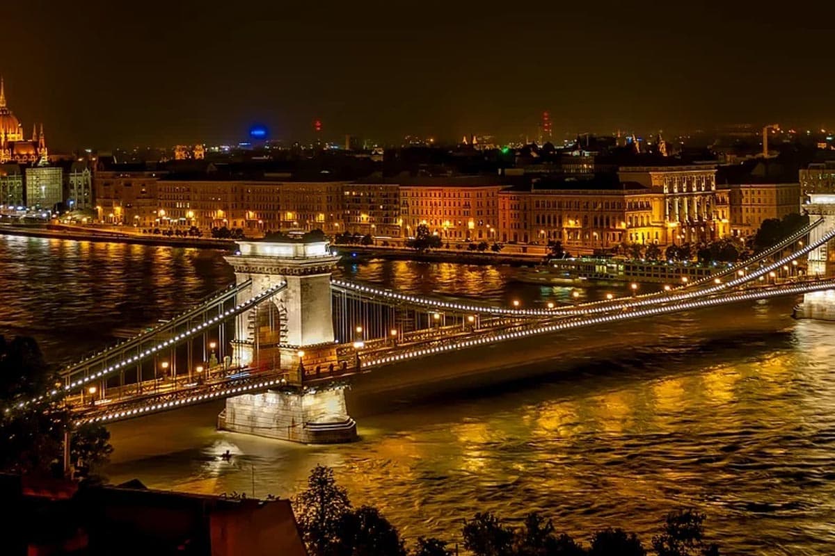 Szechenyi chain bridge in Budapest. Szechenyi chain bridge in Budapest.