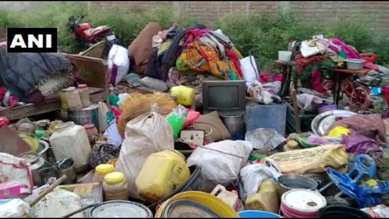 Madhya Pradesh: Shanties Near Ratahara Pond in Rewa District Removed by Local Authorities Amid Lockdown; Congress, BJP Fight