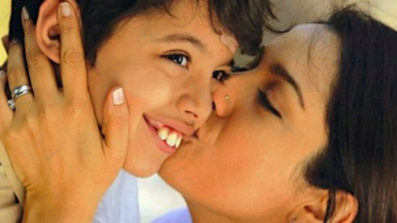 Mother's Day 2021: From Bringing You Cut Fruit Bowls to Sending Good Morning Messages Daily, 7 Little Things Desi Moms Do That Prove Maa Jaisi Koi Nahi