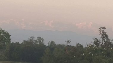 Mount Everest in Himalayas Visible From Bihar's Sitamarhi District as Lockdown Reduces Air Pollution (See Picture)