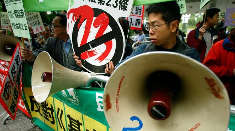 Hong Kong Security Plan Alarms UK, Australia, Canada