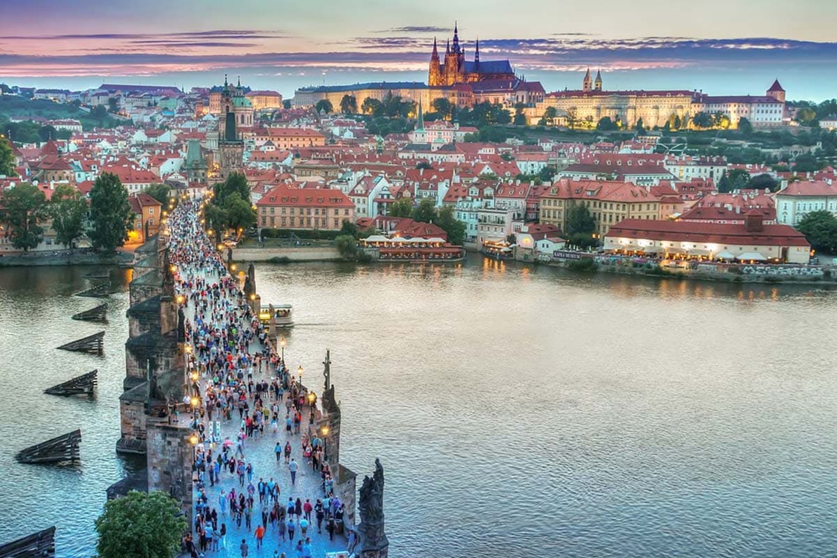 The liveliness of Prague city. The liveliness of Prague city.