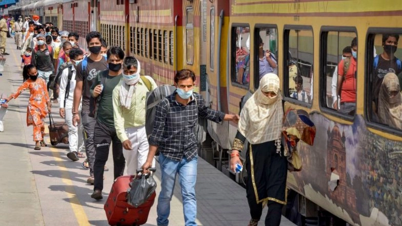 Shramik Special Trains: MHA Issues Standard Operating Protocol for Movement of Migrants by Trains