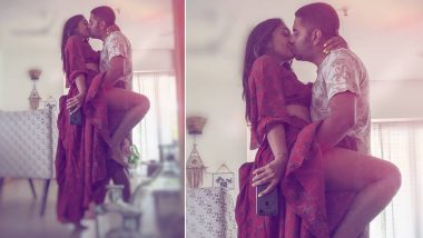Steamy and Sexy! Shveta Salve Muses and Introspects As She Posts A Mirror Image of Love With Hubby Hermit Sethi (View Pic)