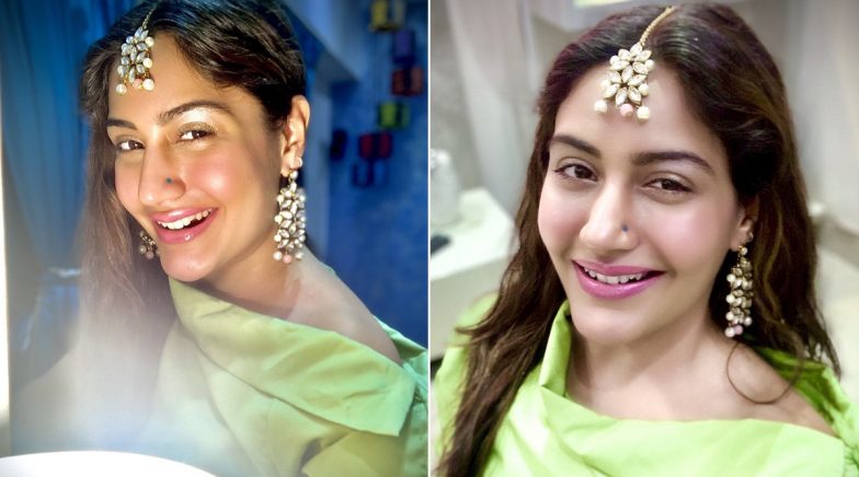 Surbhi Chandna Looks Like An Eid Ka Chand In This Outfit Gifted By Her Fans!