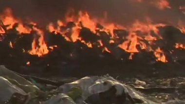 Massive Fire Breaks Out in Delhi at a Godown in Tikri Border Area, 30 Fire Tenders Reach Spot to Douse Raging Flames