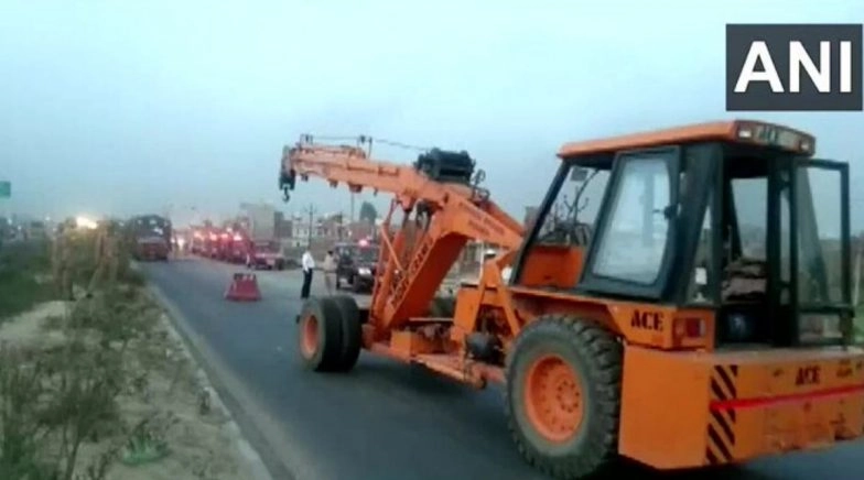  UP: 6 Farmers Dead, 1 Injured As Their Truck Collides With Another in Etawah