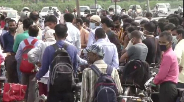 Delhi-Gurugram Border Sees Huge Gathering of People A Day After Haryana Completely Seals Its Border