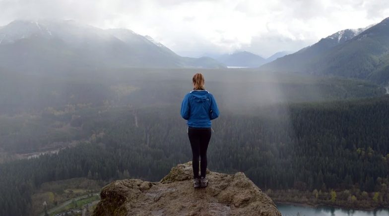 Kazakhstan: Woman Goes to Celebrate End of Lockdown, Falls to Death Off Cliff 