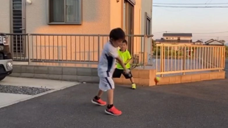 Japanese Brother Duo Yunosuke- Koujirou Imitate Roger Federer & Rafael Nadal, Leaves Judy Murray & Stefanos Tsitsipas Awestruck (Watch Video)