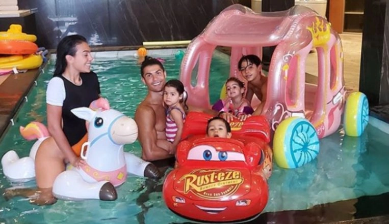 Cristiano Ronaldo Takes a Dip in Swimming Pool With Georgina Rodriguez & Kids 