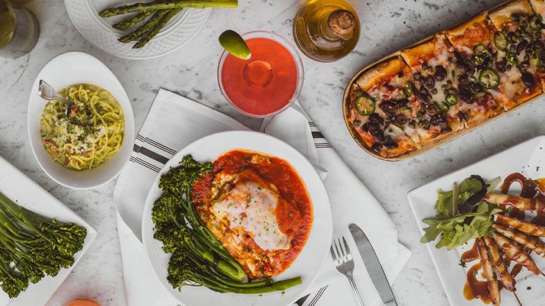 Mother’s Day 2020 Recipe Ideas: From Breakfast to Dinner, Impress Your Mom by Making These Delicious Recipes at Home (Watch Videos)