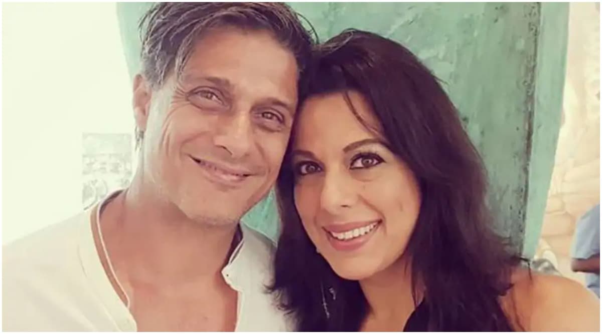 Pooja Bedi Travels to Goa with her Fiance, Gets Tested for COVID-19 and Asked to Observe Home Quarantine Pooja Bedi Travels to Goa with her Fiance, Gets Tested for COVID-19 and Asked to Observe Home Quarantine