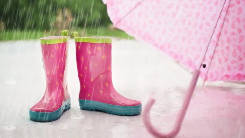 Monsoon 2020 Foot Care Tips: From Choosing Right Footwear to Trimming Toenails, Here Are Five Tips to Protect Your Feet During Rainy Season
