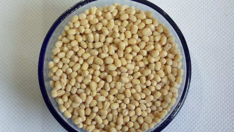 Urad Dal Health Benefits: From Smooth Digestion to Good Heart Health, Here Are Five Reasons to Have Split Black Gram