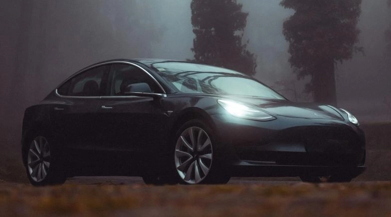 German Man ‘Accidentally’ Buys 28 Tesla Cars Worth $1.5 Million Owing to Technical Glitch