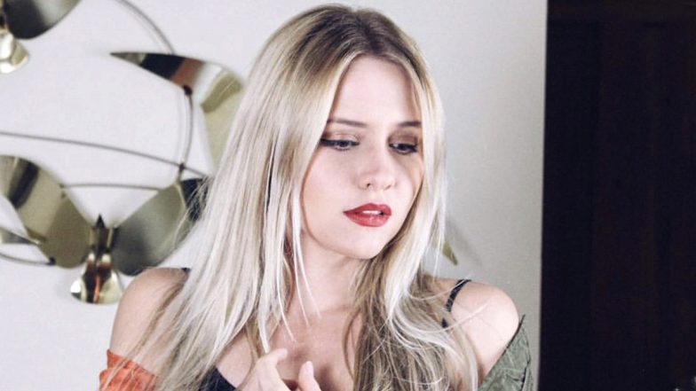Alexandra Creteau -The Great Artist with Creative and Social Media Influencing Skills