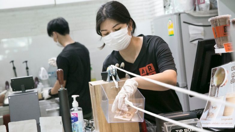 Barista in US Receives Over $32,000 in Tips for Not Serving Woman Without Face Mask