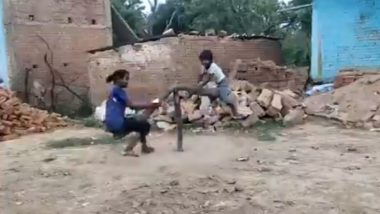 Children Playing on See-Saw Made of Woods in Madhya Pradesh’s Panna District Delights Netizens, Twitterati Praises Their Creativity (Watch Video)