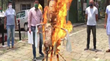 Himachal Pradesh: Locals in Dharamshala Burn Chinese President Xi Jinping's Effigy, Call for Boycott of Chinese Goods