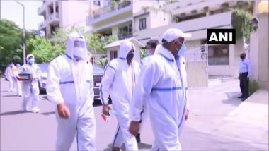 CBI Officials Wearing Complete PPE Kits Raid Premises of Ratul, Deepak Puri's And  Moser Baer Solar Ltd in Rs 780 Crore Bank Fraud Case