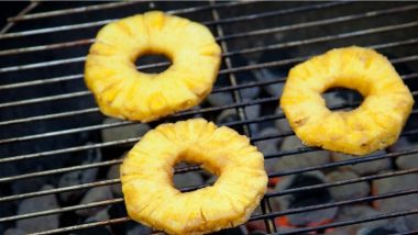 Barbeque is Not Just for Meat and Veggies: From Mangoes to Pineapples, Grilling Makes These Fruits more Flavourful and Juicy!