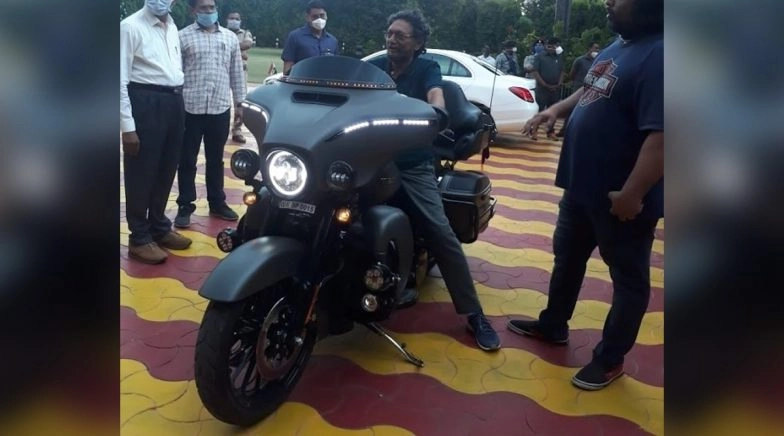 CJI Bobde Tries Harley Davison CVO 2020 Limited Edition