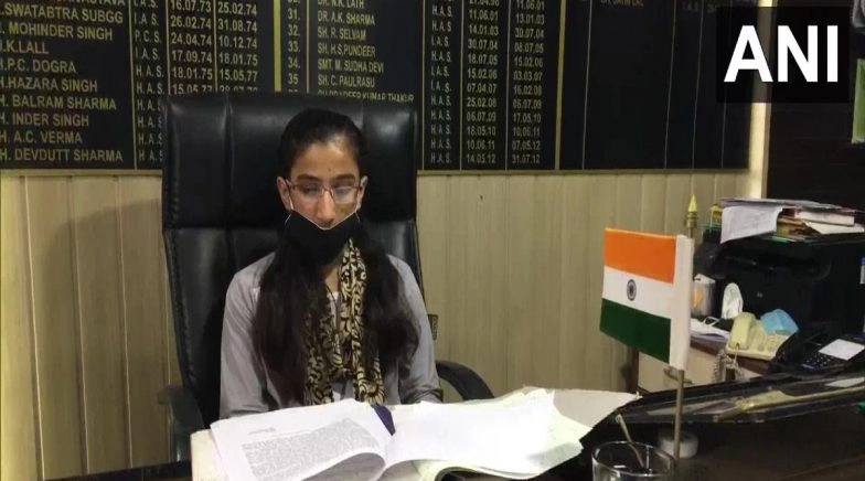 Himachal Pradesh: Peon's Daughter, Takes Over Kangra Sub-Divisional Magistrate Office for a Day