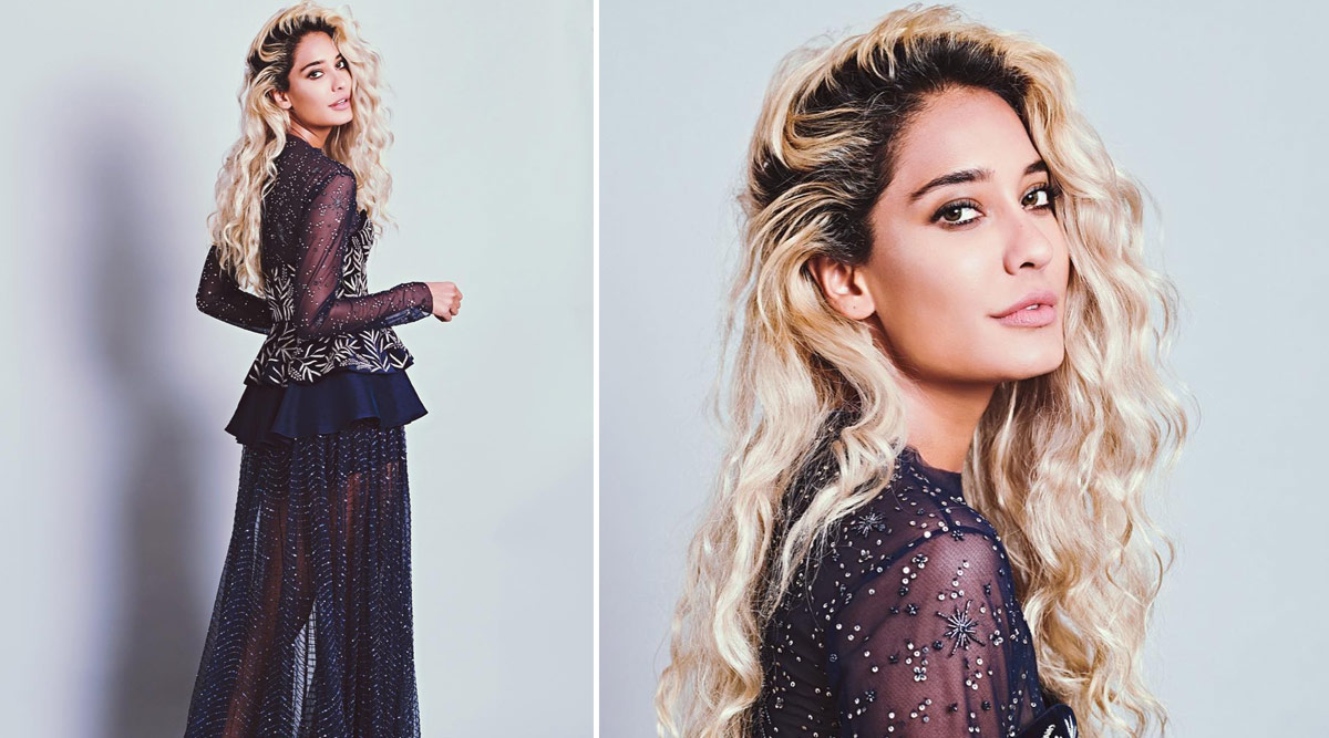 Lisa Haydon Birthday Special: Spiffing Up the 'Vaatavaran' With Her  Distinguished, Dauntless and Delightful Fashion!