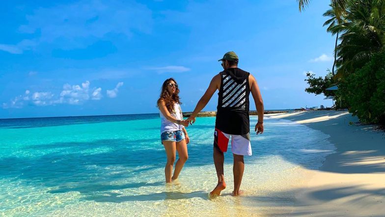 Rohit Sharma Posts Pic With Wife Ritika Sajdeh on Beach, Wishes Fans on World Oceans Day 2020, Says ‘Let’s Keep Our Ocean and Life Under Water Healthy’