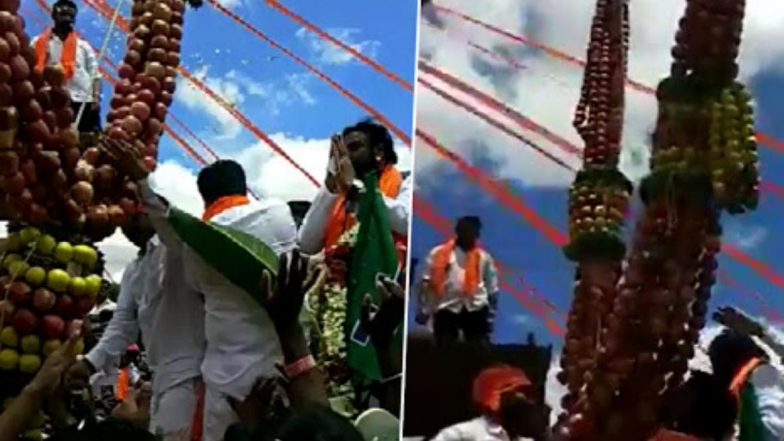 Karnataka Health Minister B Sriramulu Takes Part in Procession in Chitradurga, Watch Video to See How Social Distancing Norms Were Violated
