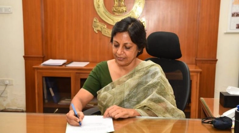 Vini Mahajan Directs Officials To Make State Cancer Institute in Amritsar in 2021