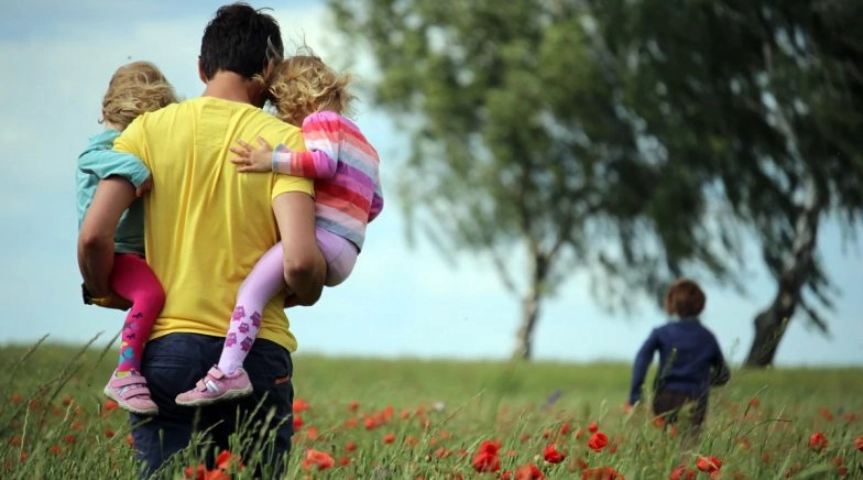 Father’s Day 2020 Virtual Celebration Ideas to Surprise Your Dad & Make Him Feel Special