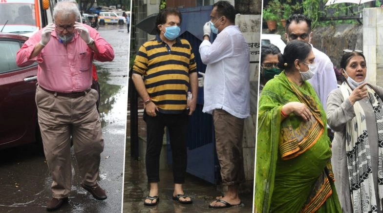 PICS: Family and Friends Attend Basu Chatterjee's Funeral