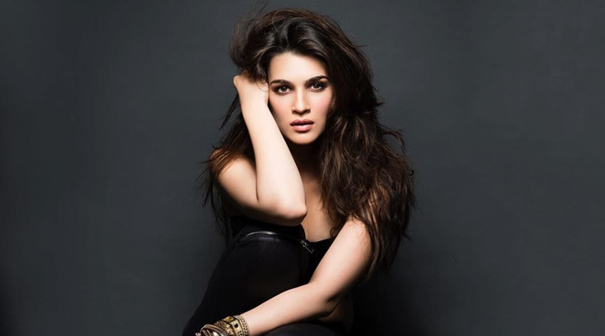 Kriti Sanon Birthday Special 5 Reasons Why The Talented Actress Is A