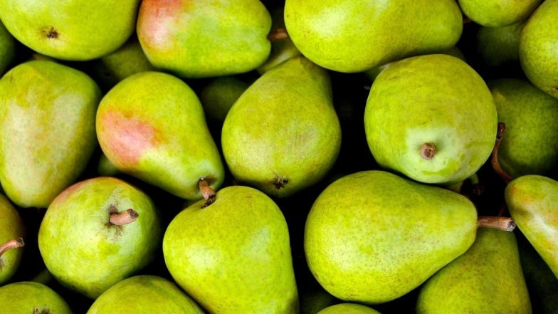 Pears (Nashpati) Health Benefits: From Weight Loss to Promoting Gut Health, Here Are 5 Reasons to Eat This Fruit