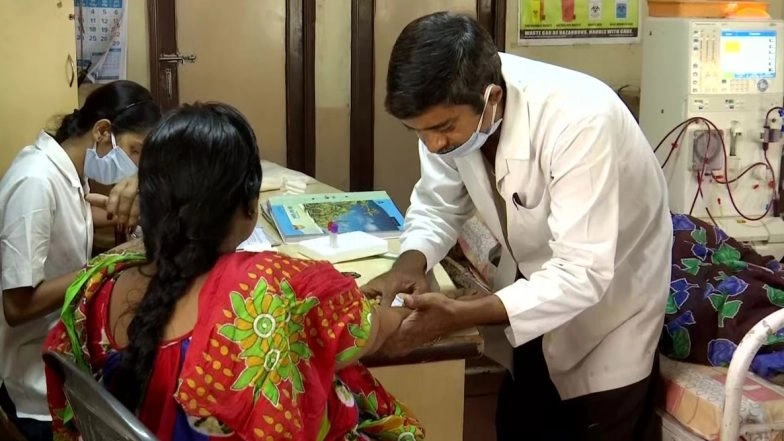 Kolkata Doctor Dr Fuad Halim Provides Dialysis at Rs 50 Per Procedure Amid COVID-19 Pandemic