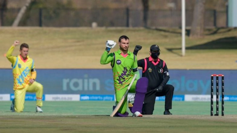 3TC Solidarity Cup: South African Players Including AB de Villiers, CSA Director Graeme Smith and Makhaya Ntini Take a Knee in Support of BLM at the Start of Exhibition Match