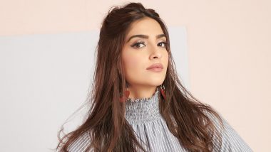 Sonam Kapoor Gets Accused of Breaking Quarantine Laws by a Twitterati, Actress Hits Back with a Savage Reply (Read Tweet)