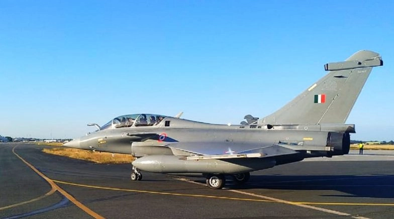 Indian Air Force Says 5 Rafale Jets Landed Safely at UAE's Al Dhafra Air Base