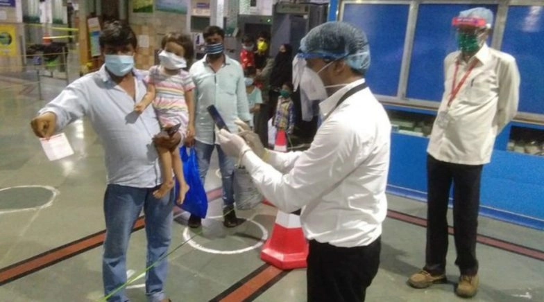 Mumbai: CheckIn Master App Launched for Contactless Train Ticket Checking Amid COVID-19